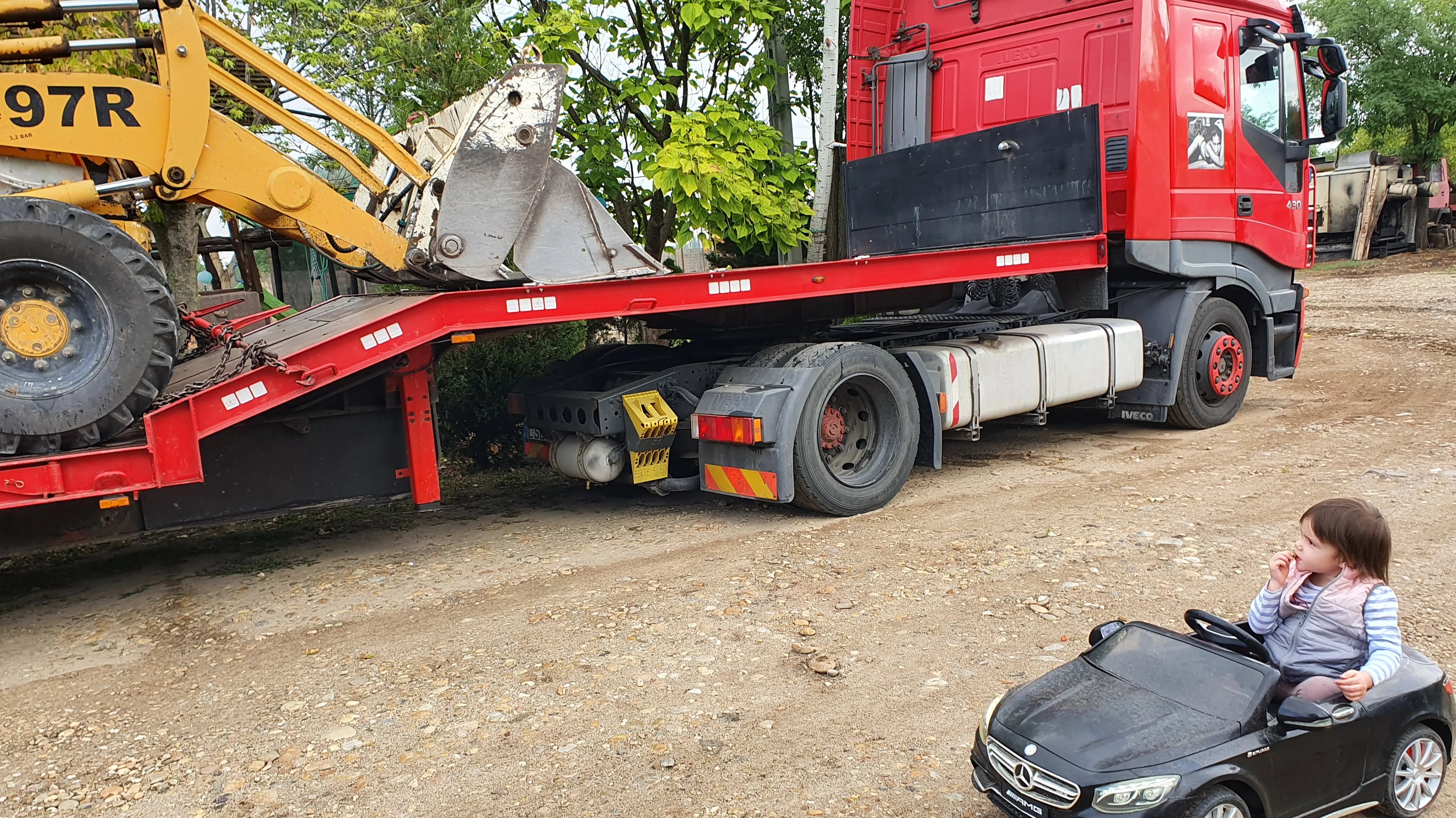 Kelemen Daru - Fuvarozási szolgáltatások